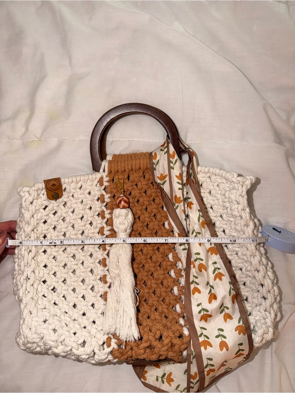 Handwoven Crochet Tote Bag with Tassel - Cream & Tan